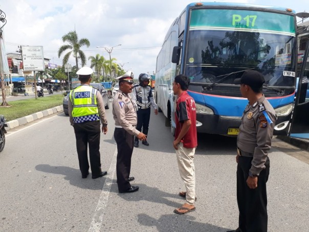 Razia Operasi Zebra Muara Takus 2018 di Pangkalan Kerini/elpi/ardi Razia Operasi Zebra Muara Takus 2018 di Pangkalan Kerini/elpi/ardi