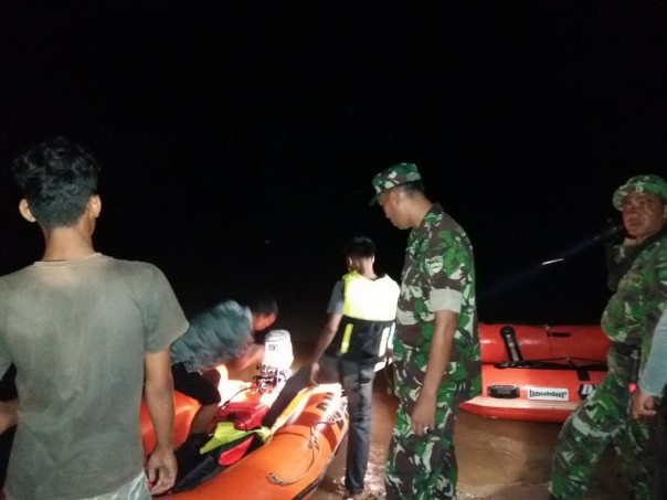 Tim gabungan masih melakukan upaya pencarian di Sungai Batang Lubuh/des/elpi Tim gabungan masih melakukan upaya pencarian di Sungai Batang Lubuh/des/elpi