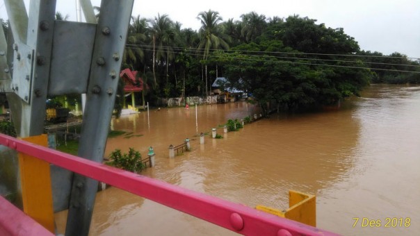 Sungai Kuantan meluap lagi akibat tingginya curah hujan/zar/elpi Sungai Kuantan meluap lagi akibat tingginya curah hujan/zar/elpi