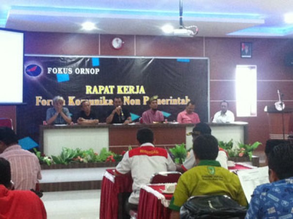 Rapat Kerja Forum Komunikasi Organisasi Non Pemerintah (Fokus Ornop)/rgo/elpi Rapat Kerja Forum Komunikasi Organisasi Non Pemerintah (Fokus Ornop)/rgo/elpi