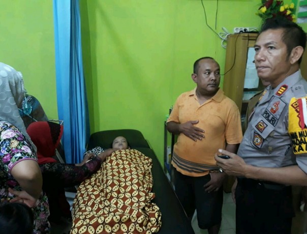 Jasad Sazia Sapana saat setelah dievakuasi ke puskesmas terdekat (ist) Jasad Sazia Sapana saat setelah dievakuasi ke puskesmas terdekat (ist)