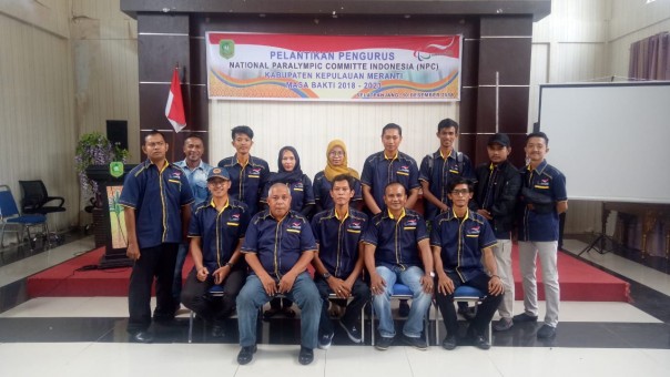 Pengurus NPC Kabupaten Kepulauan Meranti foto bersama usai dilantik/mad/elpi Pengurus NPC Kabupaten Kepulauan Meranti foto bersama usai dilantik/mad/elpi