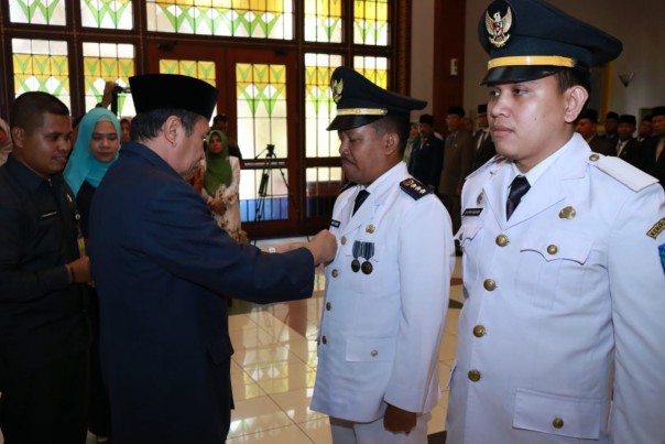 Bupati Syamsuar melantik 123 pejabat Siak/lin/elpi Bupati Syamsuar melantik 123 pejabat Siak/lin/elpi