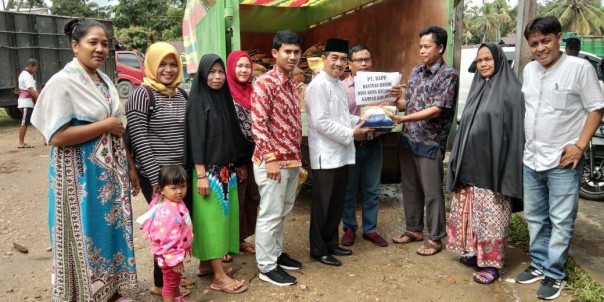 PT RAPP salurkan bantuan untu masyarakat Kampar Kiri dan Kampar Kiri Hulu/ist PT RAPP salurkan bantuan untu masyarakat Kampar Kiri dan Kampar Kiri Hulu/ist