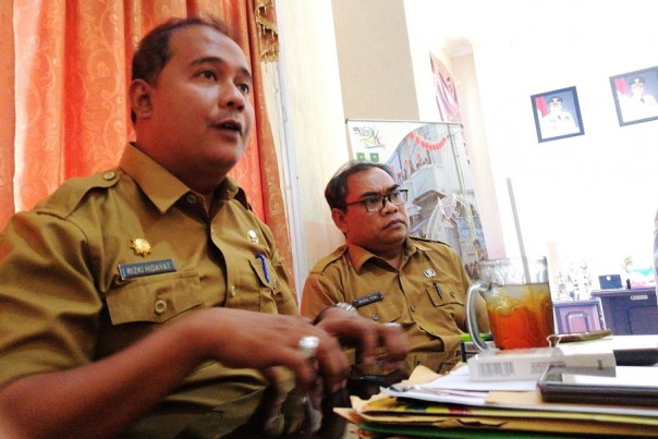 Kadisparpora Meranti, Rizky Hidayat SSTP MSi/mad/elpi Kadisparpora Meranti, Rizky Hidayat SSTP MSi/mad/elpi