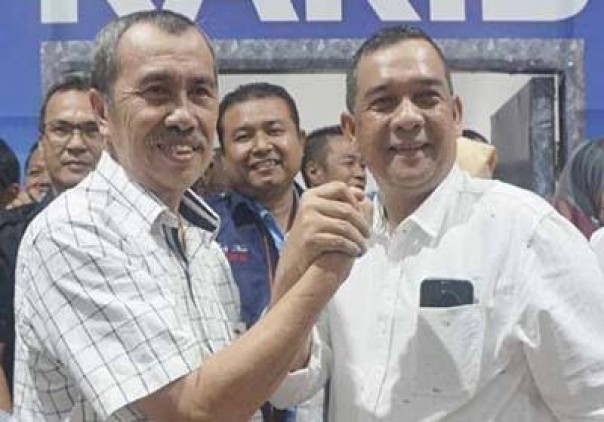 Gubri dan Wagubri terpilih, Syamsuar-Edy Natar Nasution. Gubri dan Wagubri terpilih, Syamsuar-Edy Natar Nasution.