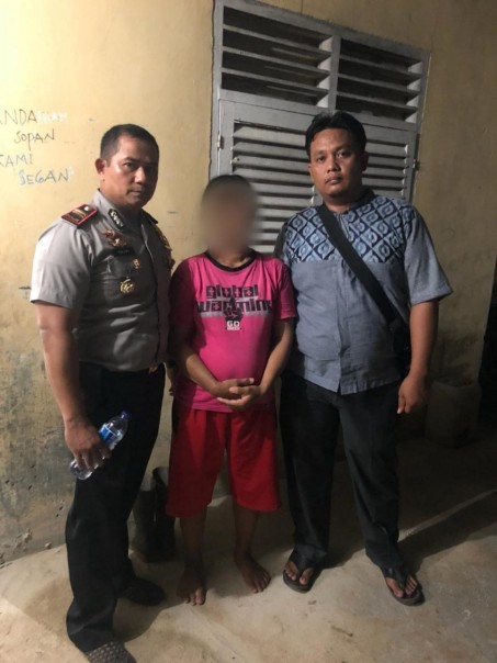 Pelaku pembunuh suami diamankan Polisi/ardi Pelaku pembunuh suami diamankan Polisi/ardi