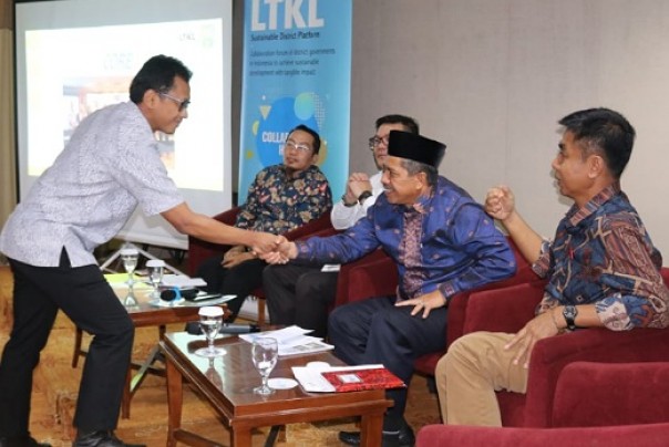 Bupati Siak, Alfedri saat hadiri forum diskusi LKTL di Jakarta 