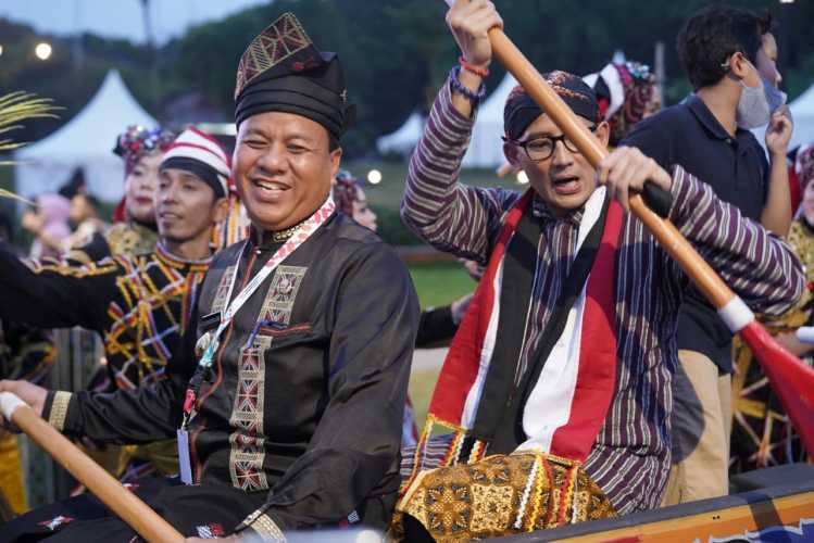 Bupati Kuansing, Suhardiman Amby bersama Menparekraf Sandiaga Uno