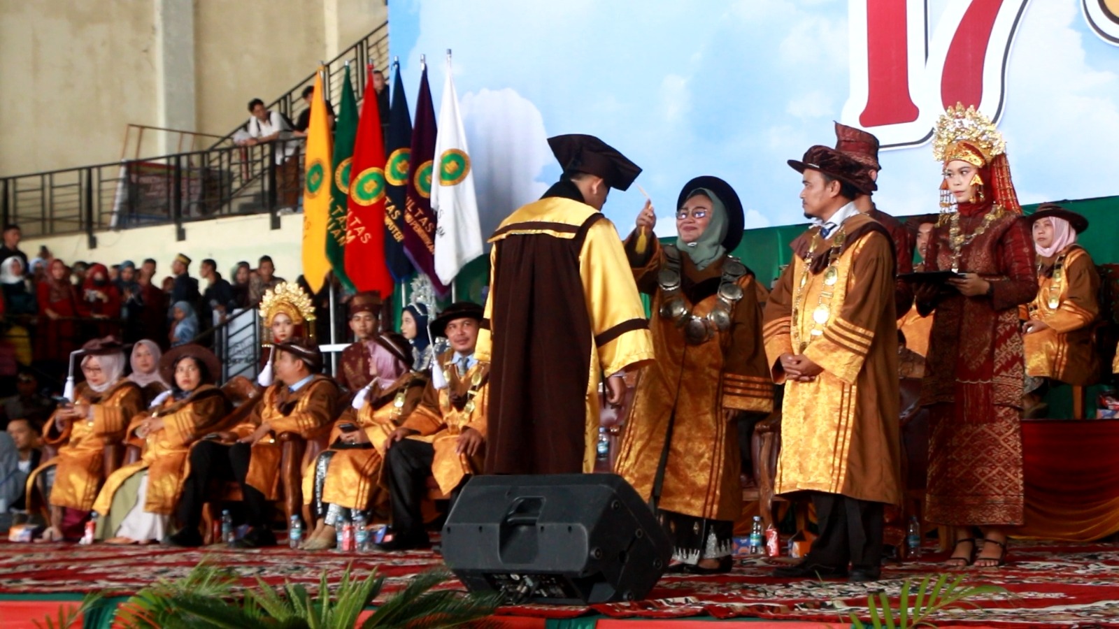 Prosesi wisuda mahasiswa Universitas Islam Indragiri