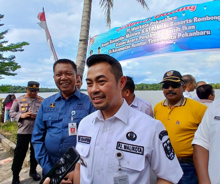 Pj Wali Kota Pekanbaru Risnandar Mahiwa. Foto: Surya/Riau1.