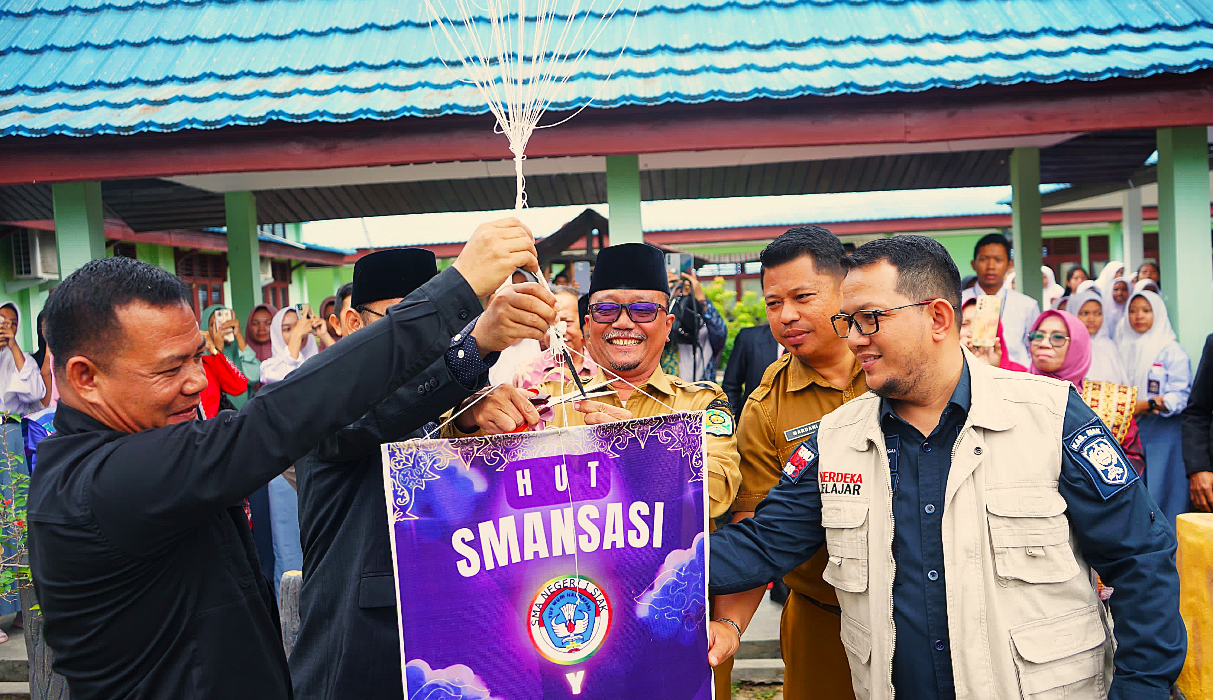 Peringatan Hari Ulang Tahun SMA N 1 Siak ke-41