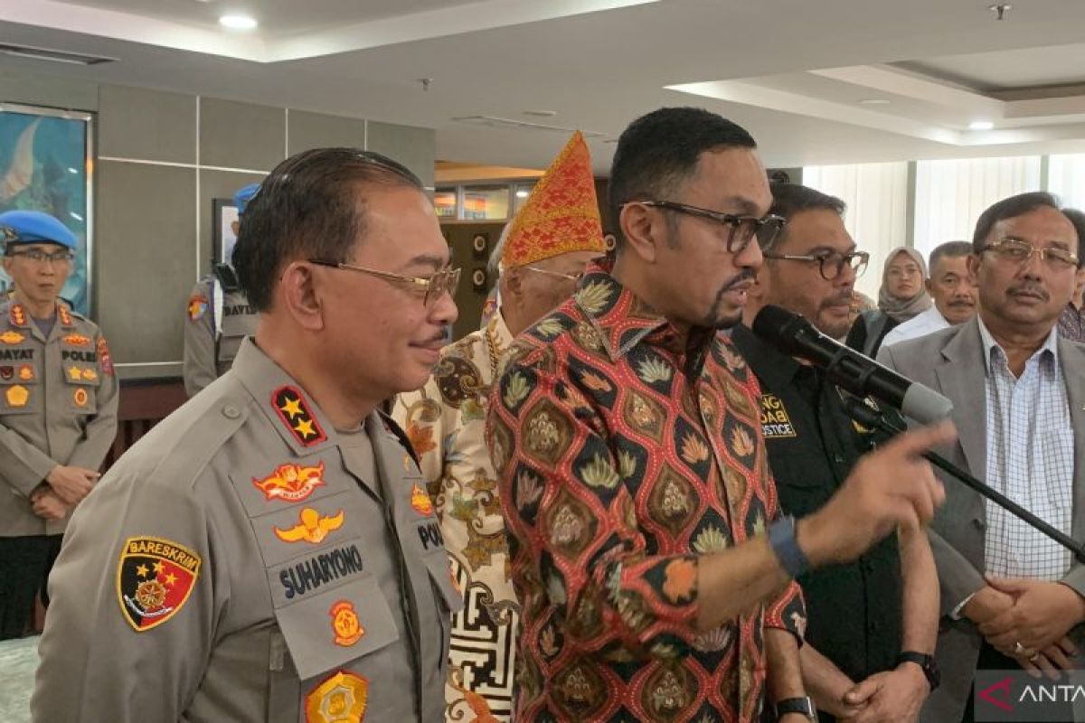 Rombongan Komisi III DPR RI di Mapolda Sumbar/Antara