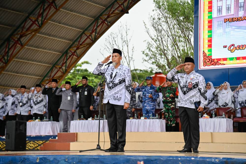 Upacara Peringatan PGRI dan HGN Tahun 2024 di Kota Dumai