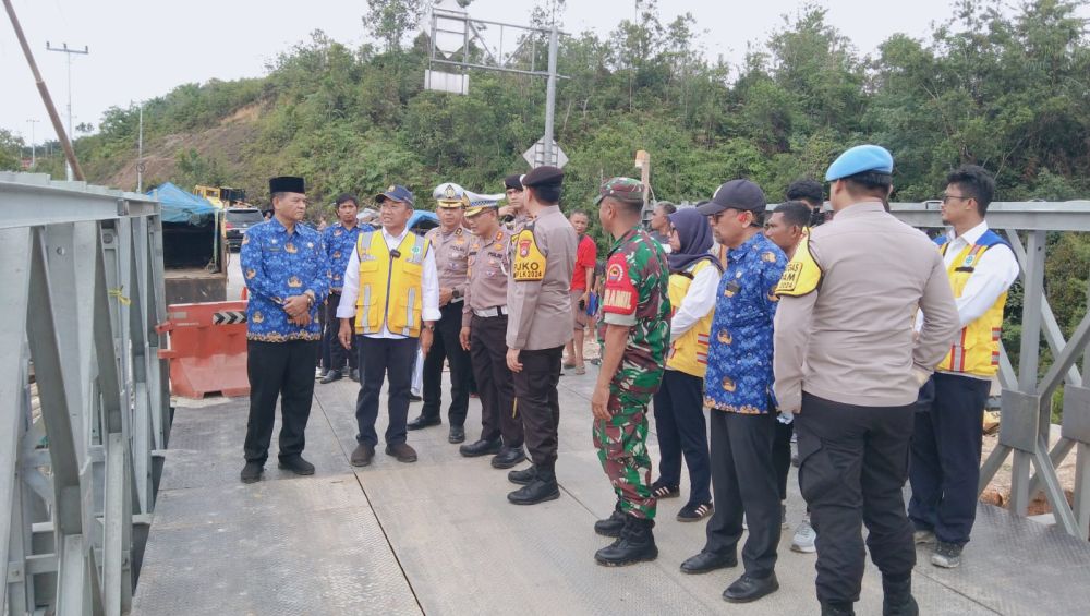 Lokasi jalan lintas Riau-Sumbar putus di Tanjung Alai Kampar