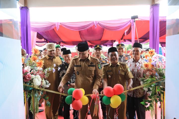 Peresmian Gedung Baru Kantor Lurah Ujungbatu