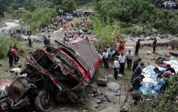 Bus di Guatemala Masuk jurang/Sky News