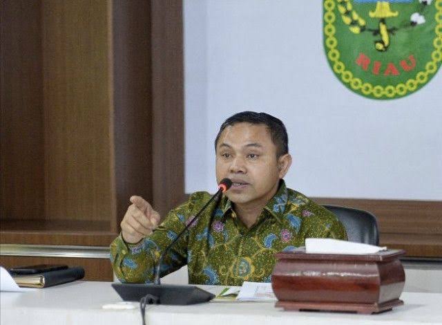 Gubernur Abdul Wahid di Disdik Riau