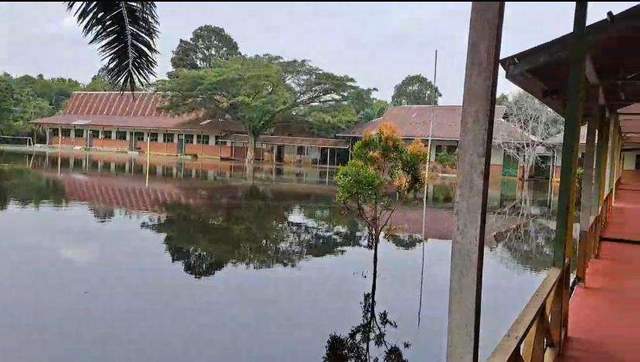 Sekolah terdampak banjir/RRI.co.id