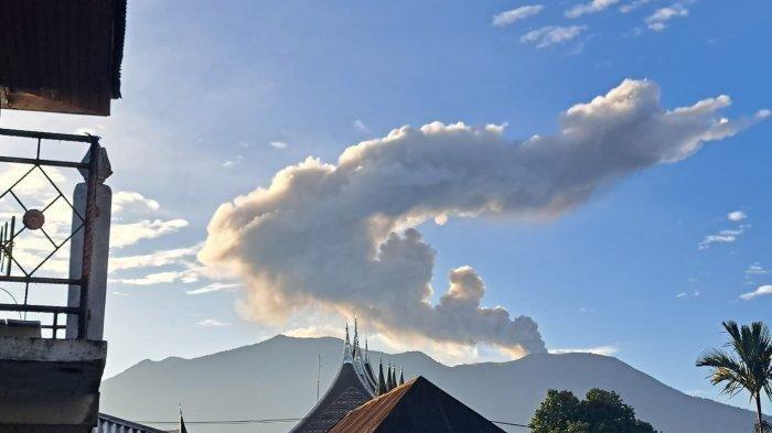 Erupsi Gunung Marapi/Tribunpadang.com