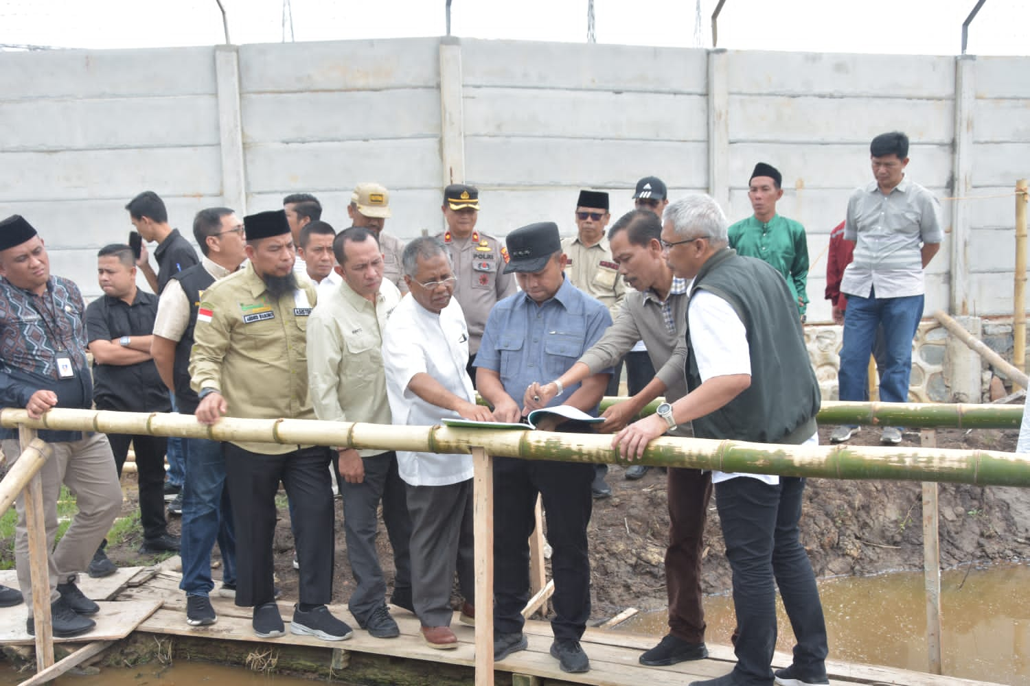 Gubri Abdul Wahid tinjau Kawasan Industri Bukit Batu Bengkalis