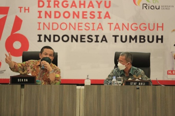 Saat pembahasan APBD Riau Tahun 2022 di Gedung Daerah