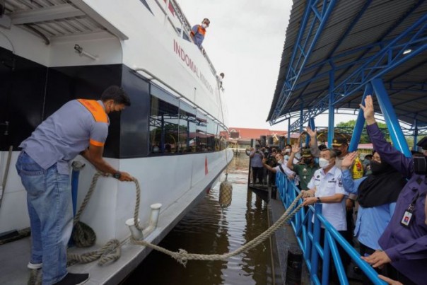 Gubernur Riau, Syamsuar lepas keberangkatan kapal Dumai-Melaka