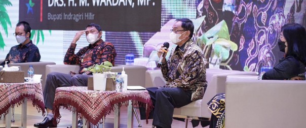 Bupati Inhil, HM Wardan saat jadi narasumber dialog nasional