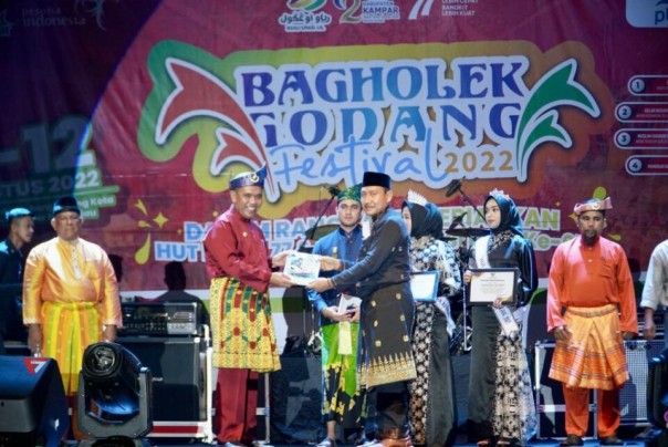 Pembukaan Festival Bagholek Godang 